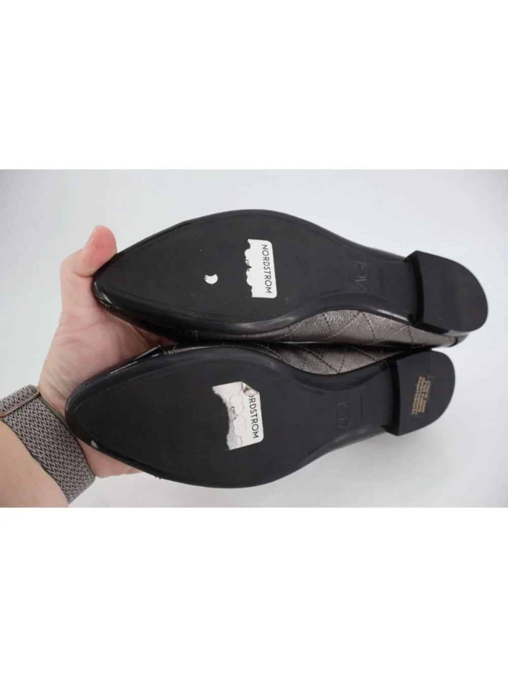 AGL Naomi Womens Ballet Flats Size 39.5 9.5 Quilted Silver Black Leather Cap Toe